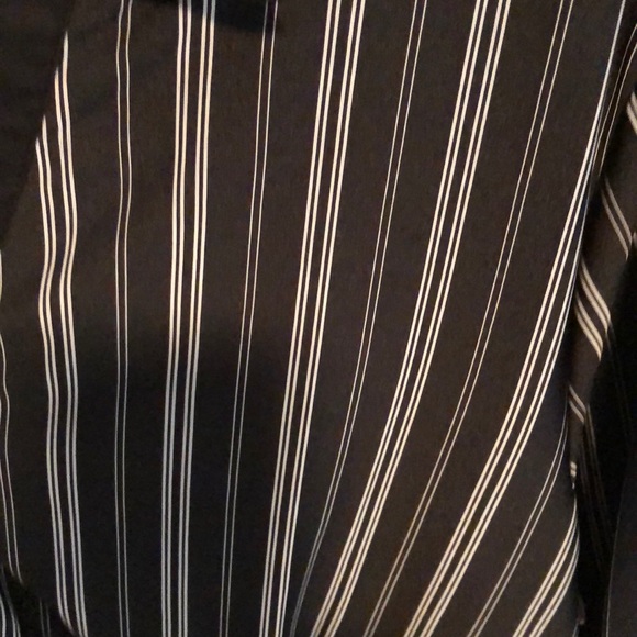 Black and white button down blouse - Picture 2 of 5